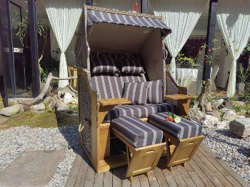 Strandkorb grau/weiß gestreift, 2er Sitz